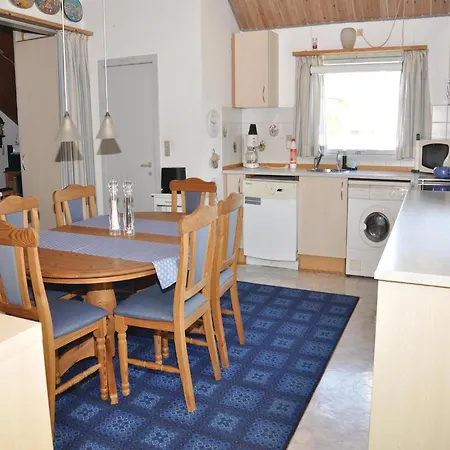 Stunning Home In Broager With Kitchen *