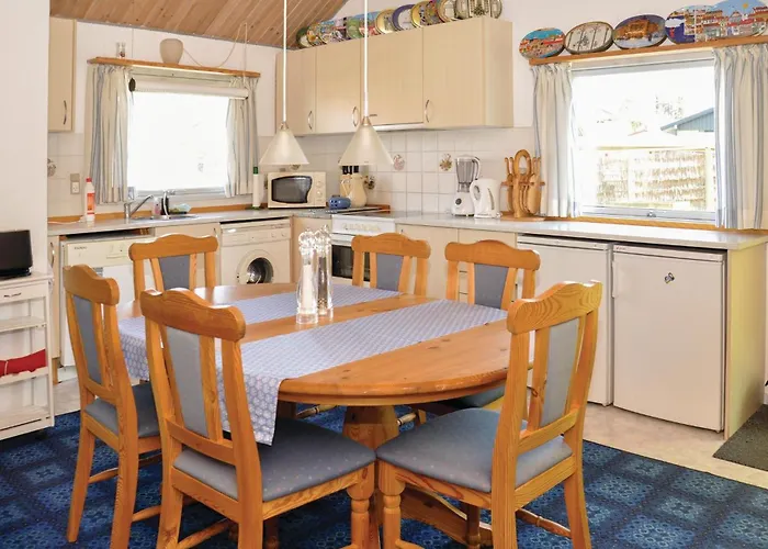 Semesterbostad Three-bedroom In *