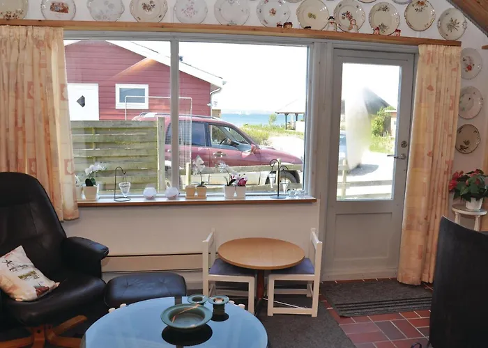 Three-bedroom In Semesterbostad Broager